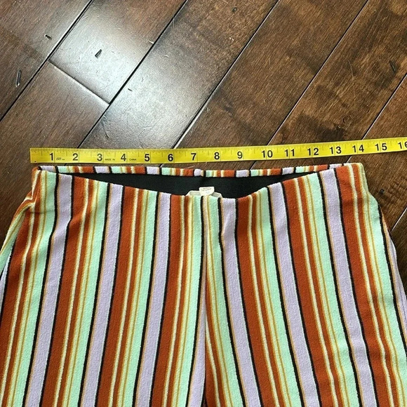 Urban Outfitters Silent + Noise Striped Knit Pants Women’s Size M Cropped Retro - Picture 4 of 12